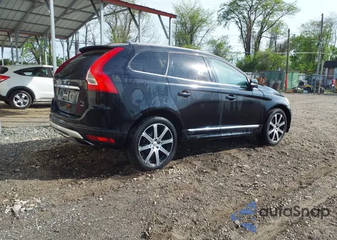 2017 Volvo Xc60 T6 Dynamic z USA, uszkodzony, nr VIN YV449MRR9H2223313